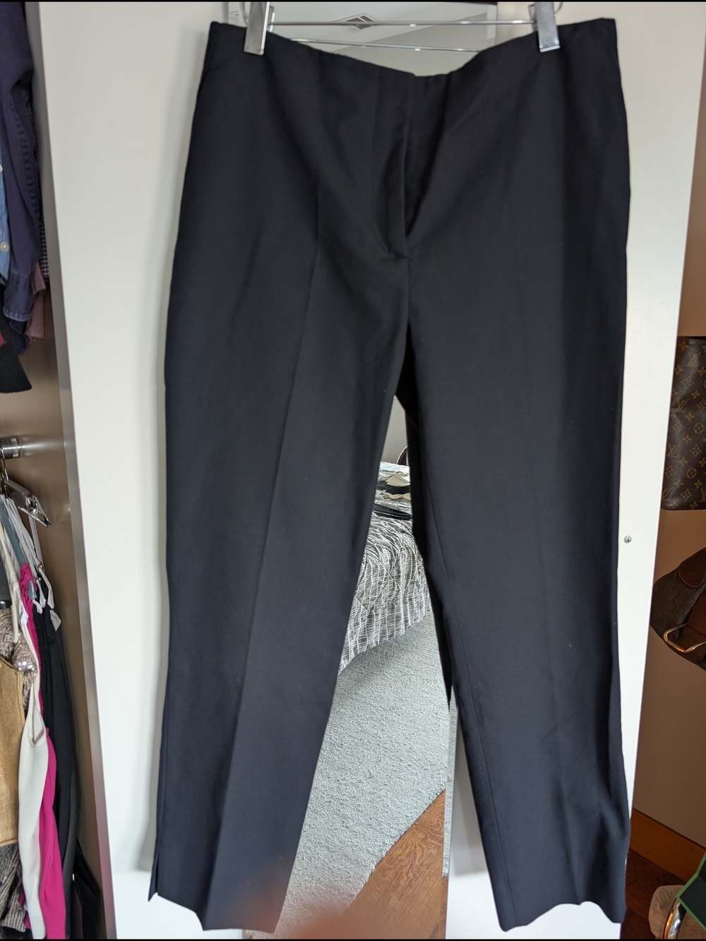 Zara Women's Navy Dress Pants - Tailored Straight Size M